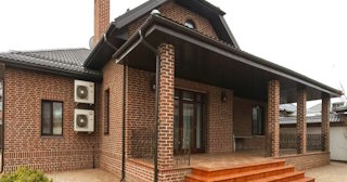 Строительство домов из кирпича с мансардой в Снежинске | от 3644 рублей